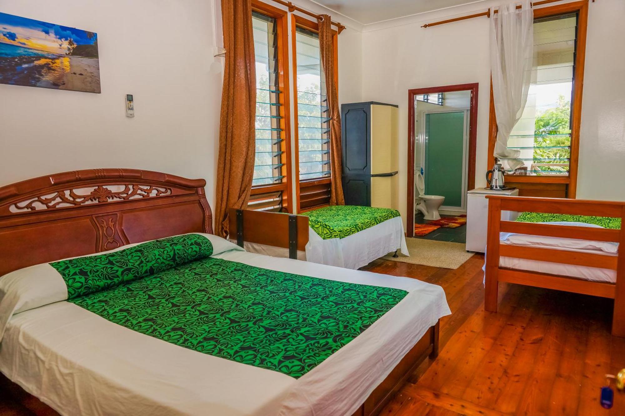 Lynn'S Getaway Hotel Apia Exterior photo